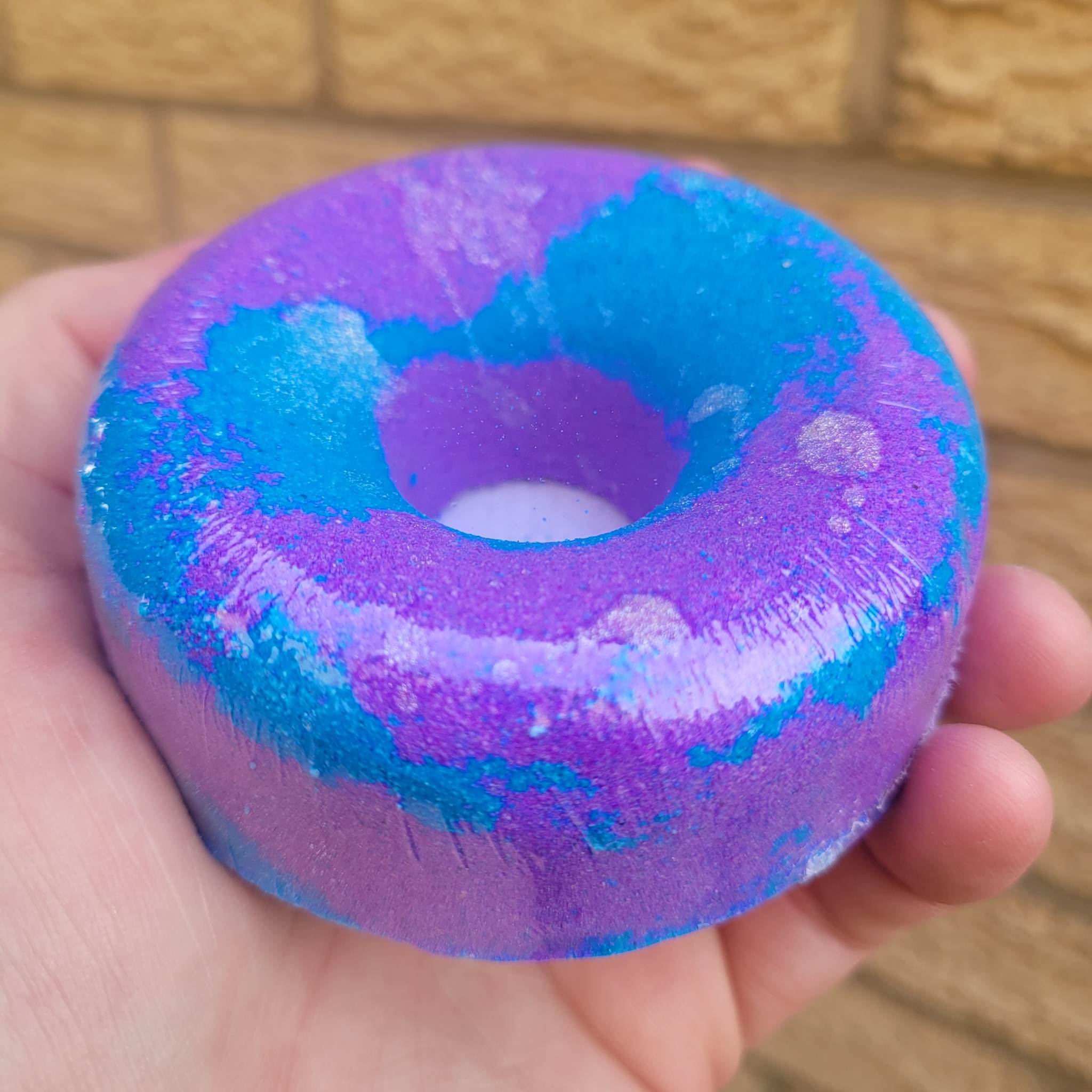 Bubblegum Donut Bath Bomb