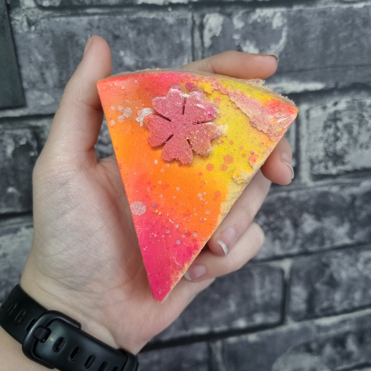 Rhubarb & Custard Pizza Slice Bath Bomb