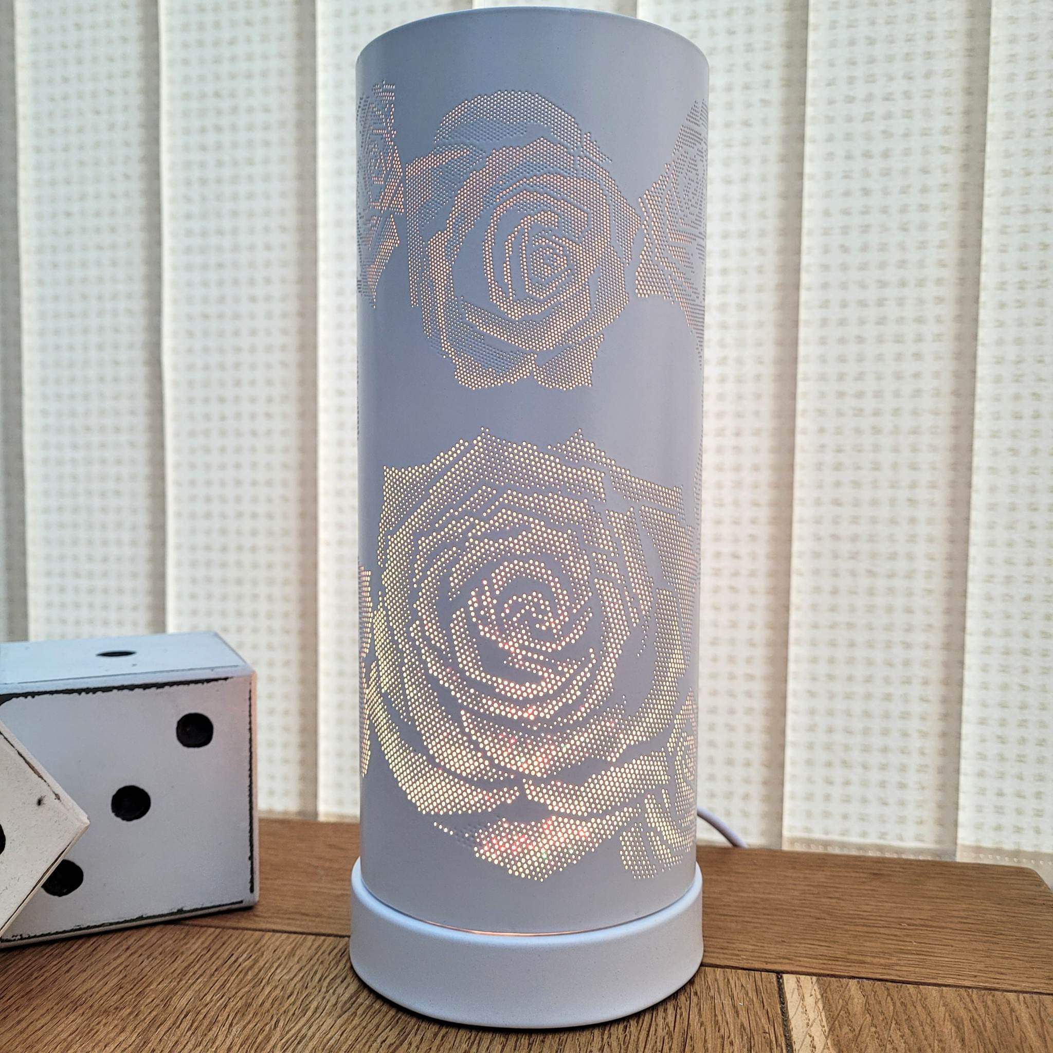 White Rose Colour Changing Electric Burner